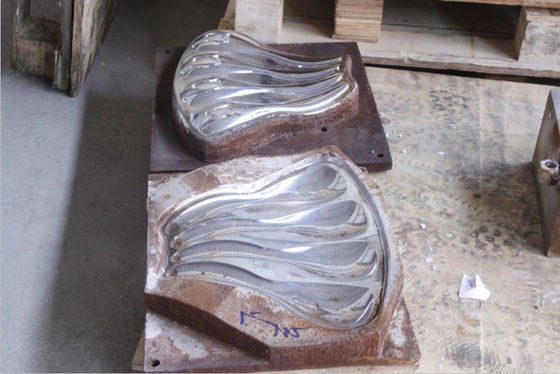 Hohe Präzisions-Stahl-Form-Melamin-Geschirr-Form-multi Hohlraum-Oberflächen-Polnisch