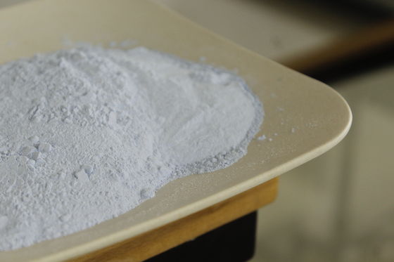 Melamin richtet Harnstoff-Formaldehyd-Formmasse-Antikratzer an