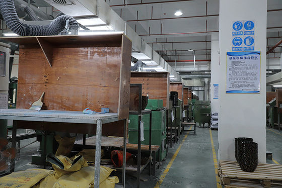 Hitzebeständige Melamin-Formmasse mit niedrigem Formaldehyd-Gehalt