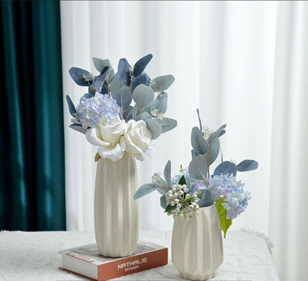 Glatte kleine keramische Vase für moderne Tischregale Wohnzimmer Bad