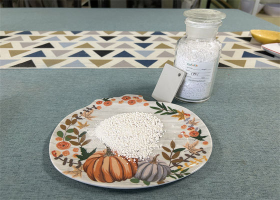 10 Mikron Melamin 99,8 in der Werkstatt für Scheibenplatten und Sperrholz