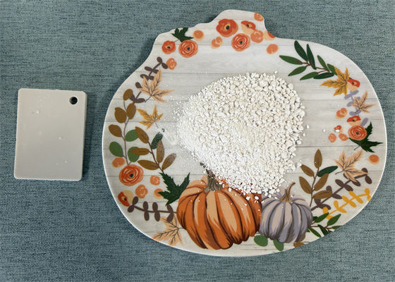 10 Mikron Melamin 99,8 in der Werkstatt für Scheibenplatten und Sperrholz