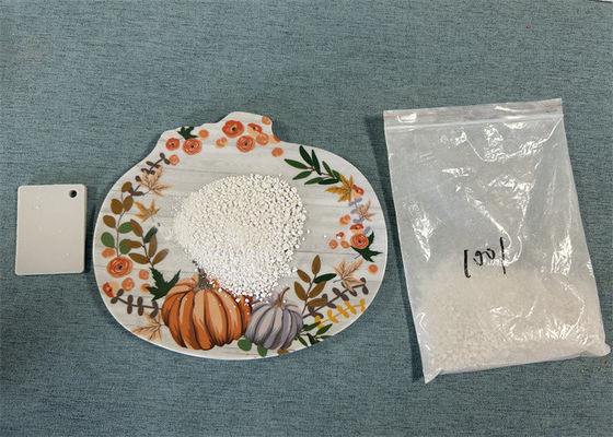 10 Mikron Melamin 99,8 in der Werkstatt für Scheibenplatten und Sperrholz