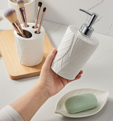 4 Stück weißer Keramik Zahnbürstenhalter bleifrei