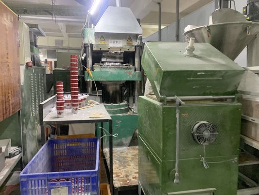 Automatische Melamin-Kompressionsformmaschine für Urea-Kautschuk und Melamin 450 Tonnen