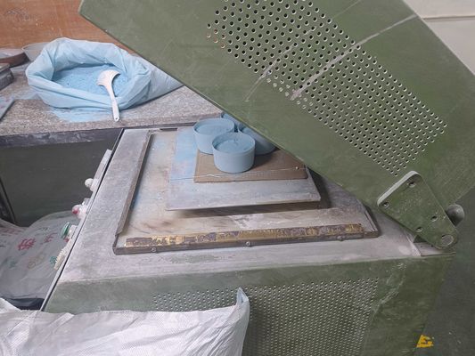 Hochreines Melamin-Formpulver 99,8% angepasste Farbe für die Produktion von Tischgeschirr